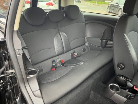 Mini Clubman 1.6 COOPER D 7