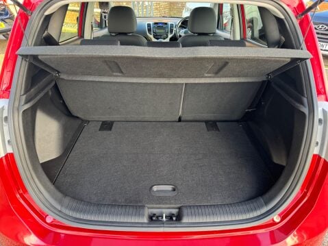 Hyundai ix20 PREMIUM 9