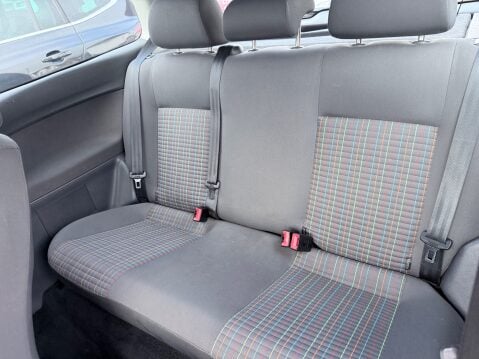 Volkswagen Polo E 11