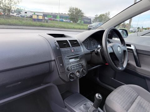 Volkswagen Polo E 8