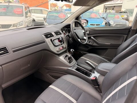 Ford Kuga TITANIUM TDCI 2WD 9