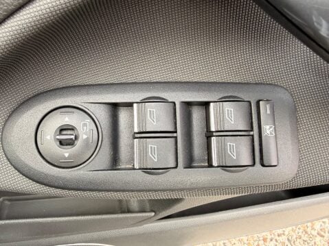 Ford Kuga TITANIUM TDCI 2WD 17