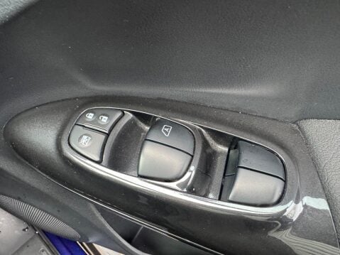 Nissan Juke TEKNA DIG-T XTRONIC 17