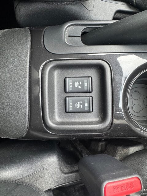 Nissan Juke TEKNA DIG-T XTRONIC 19