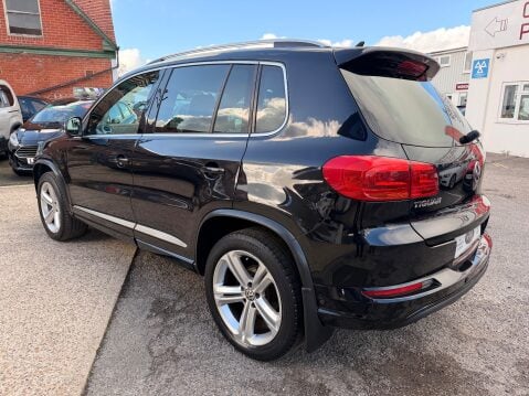 Volkswagen Tiguan R LINE TDI BLUEMOTION TECH 4MOTION DSG 10