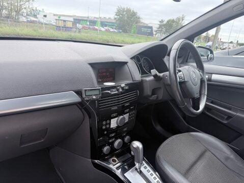 Vauxhall Astra DESIGN CDTI 8V 9