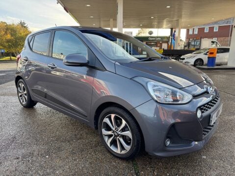 Hyundai i10 PREMIUM SE 9
