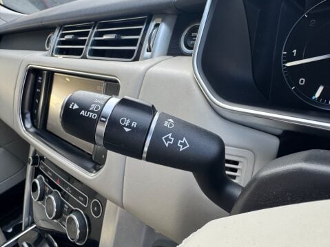 Land Rover Range Rover SDV8 VOGUE 19