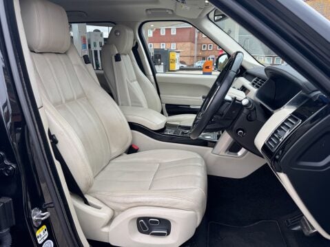 Land Rover Range Rover SDV8 VOGUE 3