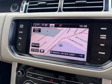 Land Rover Range Rover SDV8 VOGUE 24