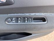 Peugeot 3008 HDI SR 17