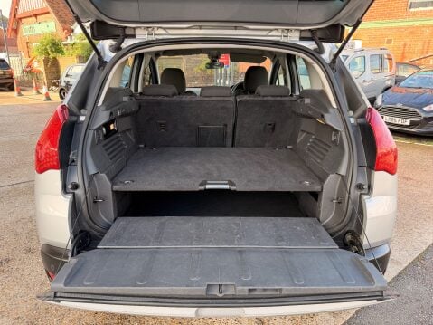 Peugeot 3008 HDI SR 7