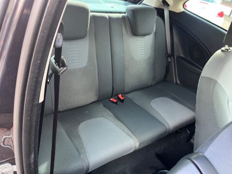Ford Ka 1.2 ZETEC 9