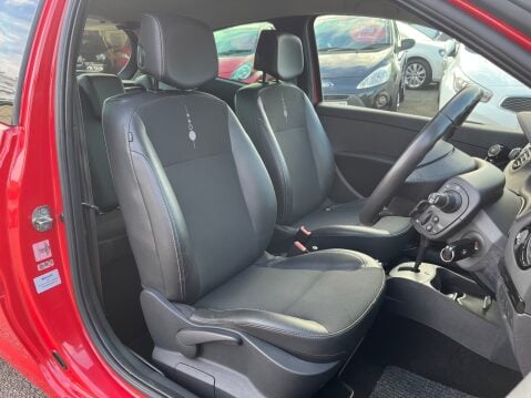 Renault Clio 1.6 VVTGT LINE TOMTOM AUTOMATIC 16