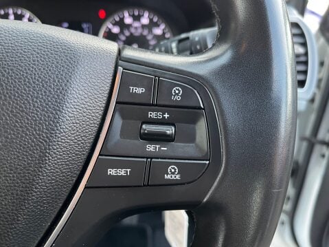 Hyundai i20 1.2 SE 13