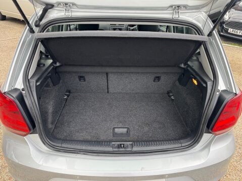 Volkswagen Polo SE TSI DSG 10