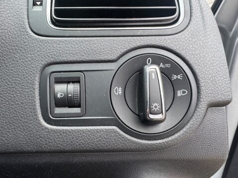 Volkswagen Polo SE TSI DSG 16