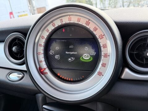 Mini Hatch COOPER 14