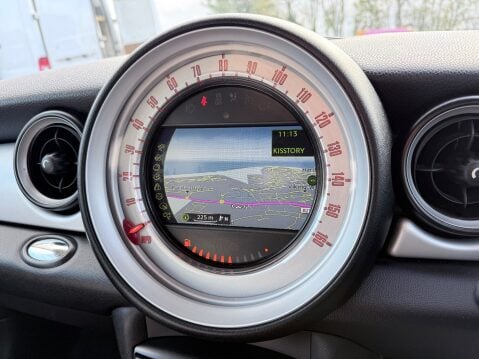 Mini Hatch COOPER 13