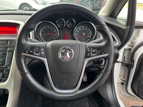 Vauxhall Astra 1.6 EXCITE 12