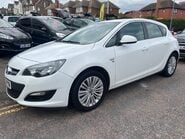 Vauxhall Astra 1.6 EXCITE 1
