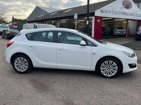 Vauxhall Astra 1.6 EXCITE 8