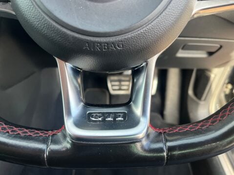 Volkswagen Golf 2.0 GTI DSG AUTOMATIC 22