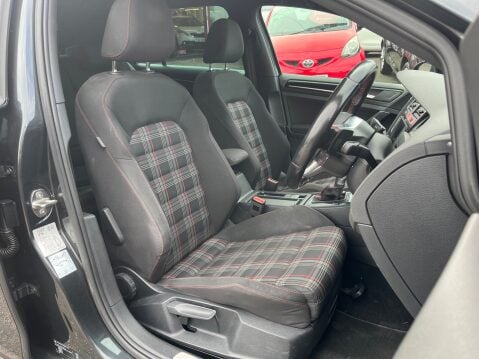 Volkswagen Golf 2.0 GTI DSG AUTOMATIC 3