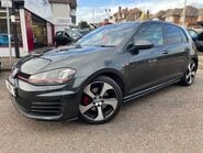 Volkswagen Golf 2.0 GTI DSG AUTOMATIC 1