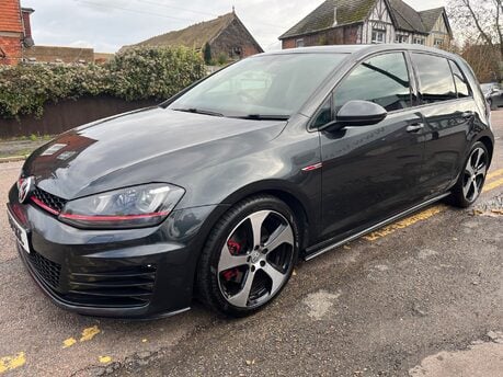 Volkswagen Golf 2.0 GTI DSG AUTOMATIC