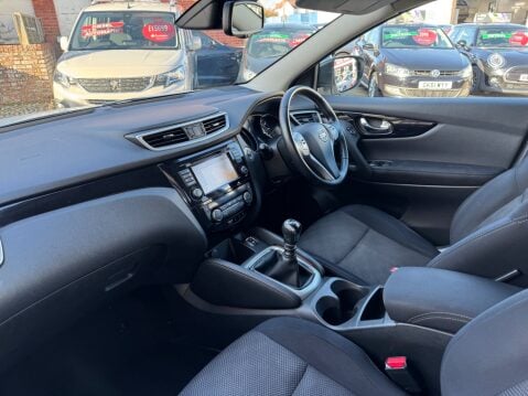 Nissan Qashqai N-CONNECTA DIG-T 11