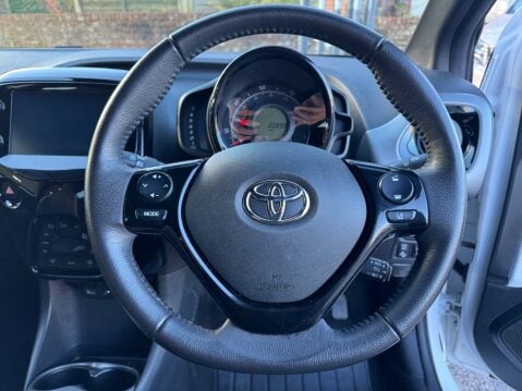 Toyota Aygo VVT-I X-TREND TSS 13