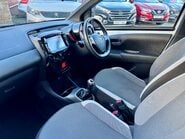 Toyota Aygo VVT-I X-TREND TSS 11