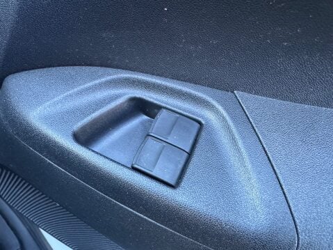 Toyota Aygo VVT-I X-TREND TSS 17