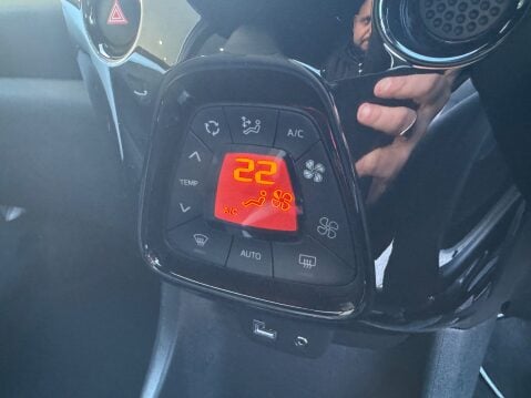 Toyota Aygo VVT-I X-TREND TSS 21