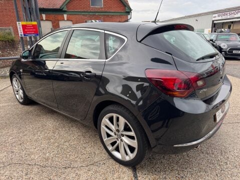 Vauxhall Astra SRI 9