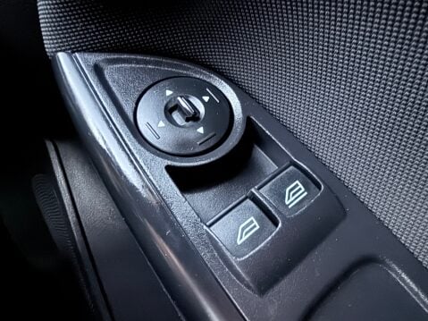 Ford Focus 1.0 ZETEC 17