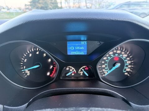 Ford Focus 1.0 ZETEC 19