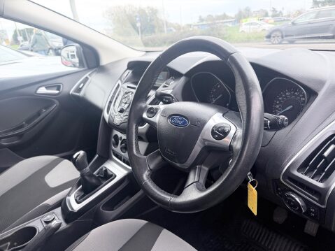 Ford Focus 1.0 ZETEC 10