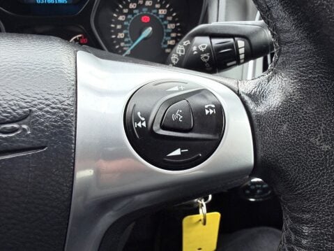 Ford Focus 1.0 ZETEC 18