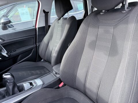 Peugeot 308 1.2 PURETECH SW ALLURE 10