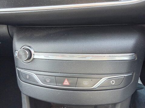 Peugeot 308 1.2 PURETECH SW ALLURE 18