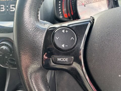 Toyota Aygo VVT-I X-PLAY TSS 12