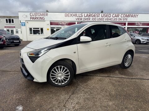 Toyota Aygo VVT-I X-PLAY TSS 1