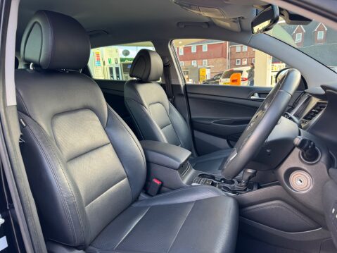 Hyundai TUCSON CRDI PREMIUM BLUE DRIVE 3