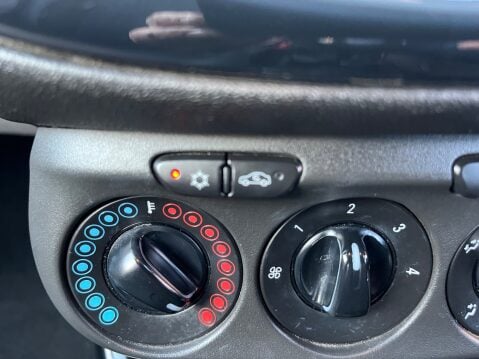 Vauxhall Corsa 1.4 ECOFLEX SE 17