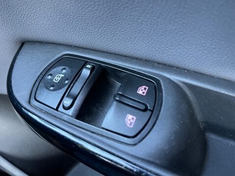 Vauxhall Corsa 1.4 ECOFLEX SE 23