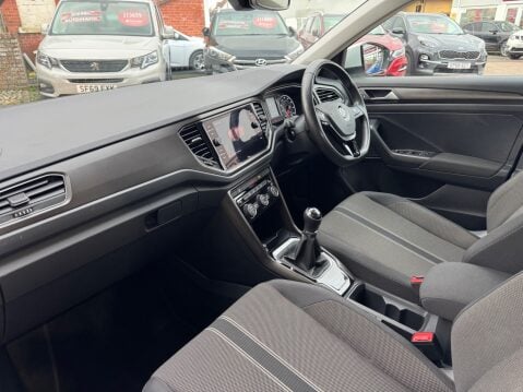 Volkswagen T-Roc SE TSI EVO 11