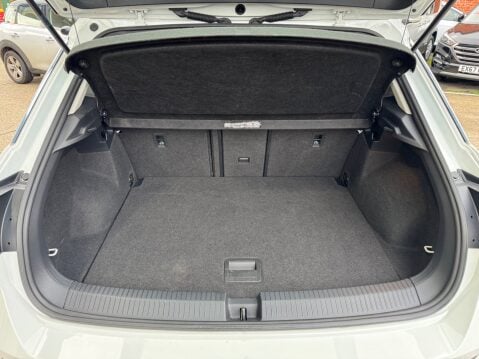 Volkswagen T-Roc SE TSI EVO 10