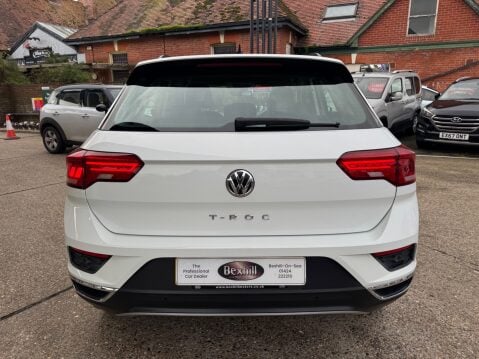 Volkswagen T-Roc SE TSI EVO 9